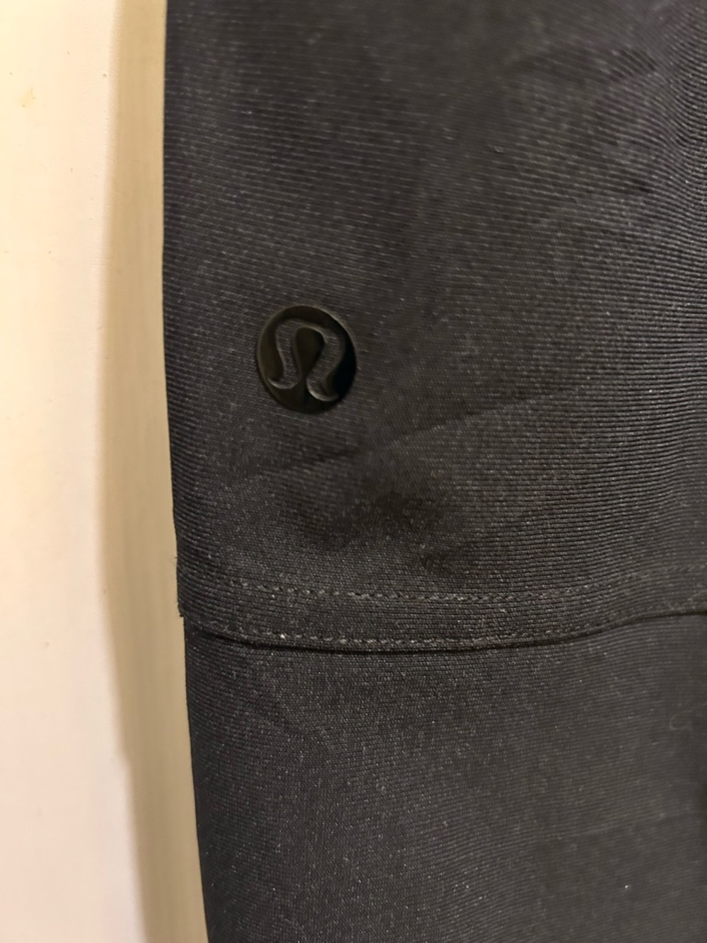 Lululemon Men's Like New Black Straight Leg Casual Stretch Pants, Size 40/31 - Picture 8 of 8